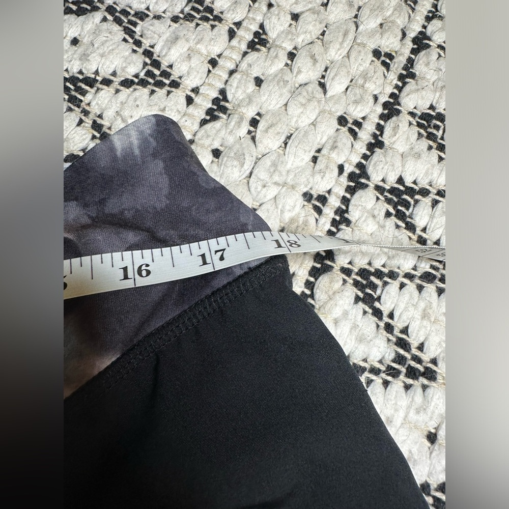 Mondetta layered running shorts - Picture 3 of 5